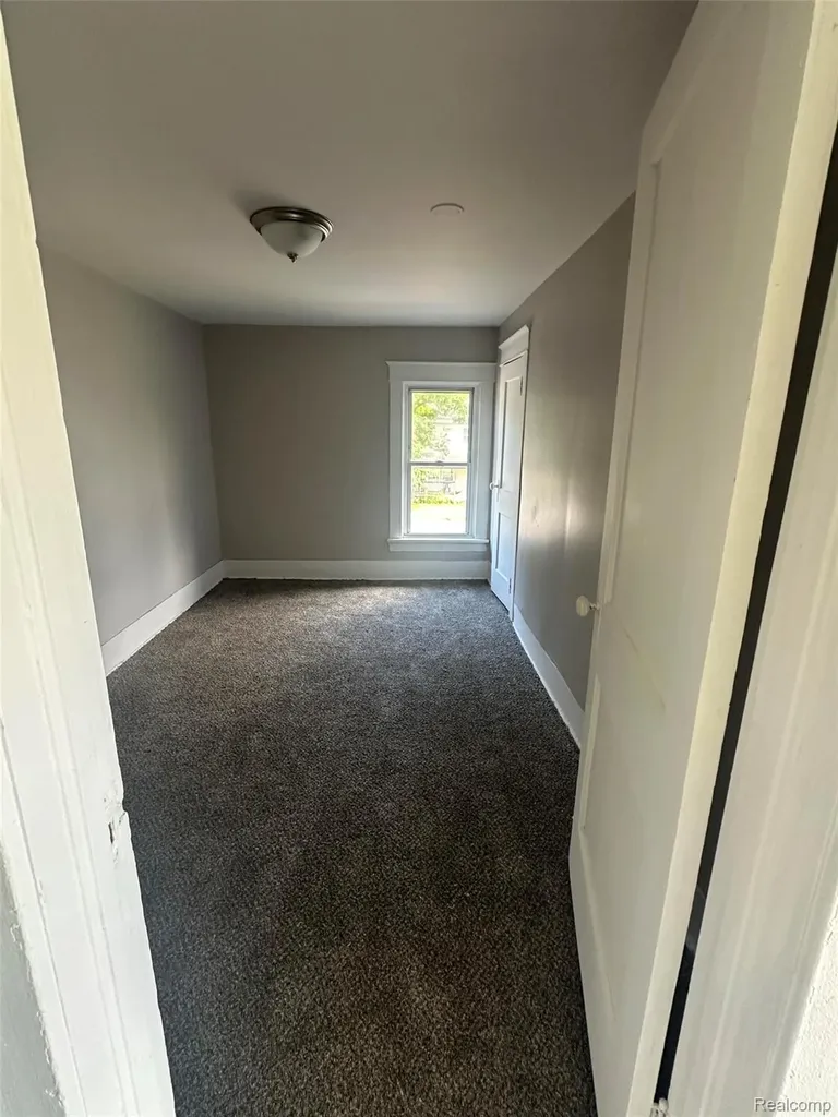 826 E Mount Morris Street Mt. Morris City MI 48458