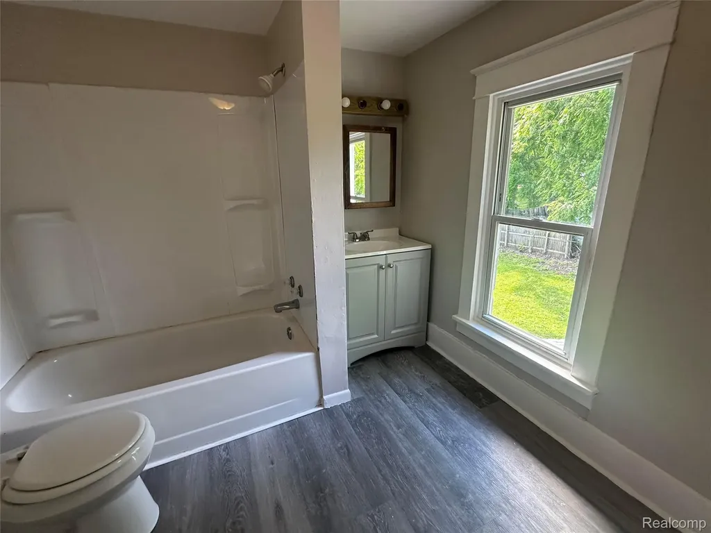 826 E Mount Morris Street Mt. Morris City MI 48458