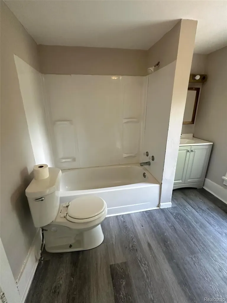 826 E Mount Morris Street Mt. Morris City MI 48458