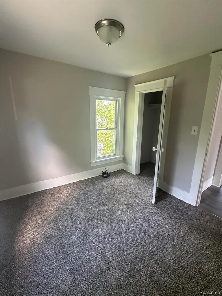826 E Mount Morris Street Mt. Morris City MI 48458
