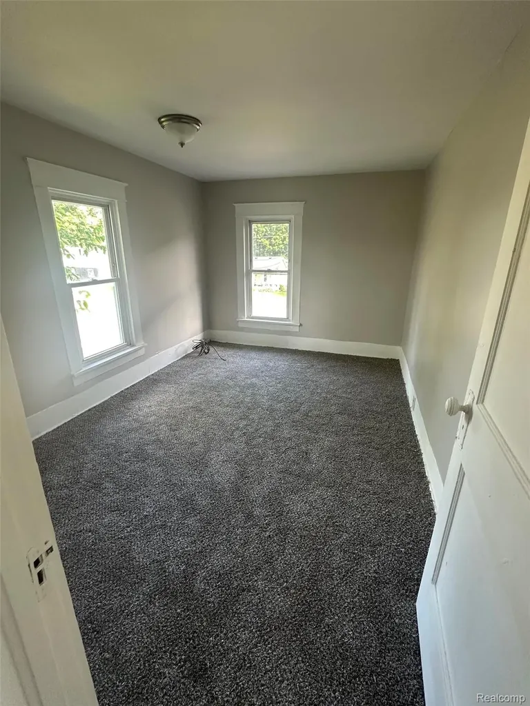 826 E Mount Morris Street Mt. Morris City MI 48458