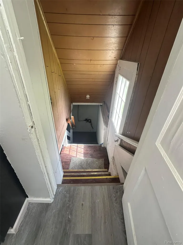 826 E Mount Morris Street Mt. Morris City MI 48458