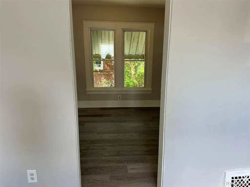 826 E Mount Morris Street Mt. Morris City MI 48458