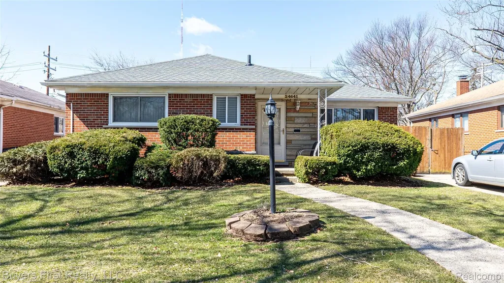24641 Church Street Oak Park City MI 48237