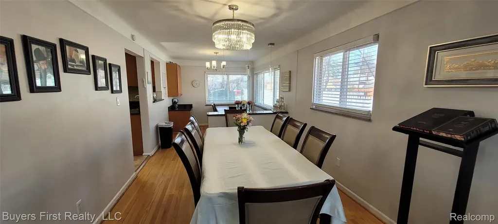 24641 Church Street Oak Park City MI 48237