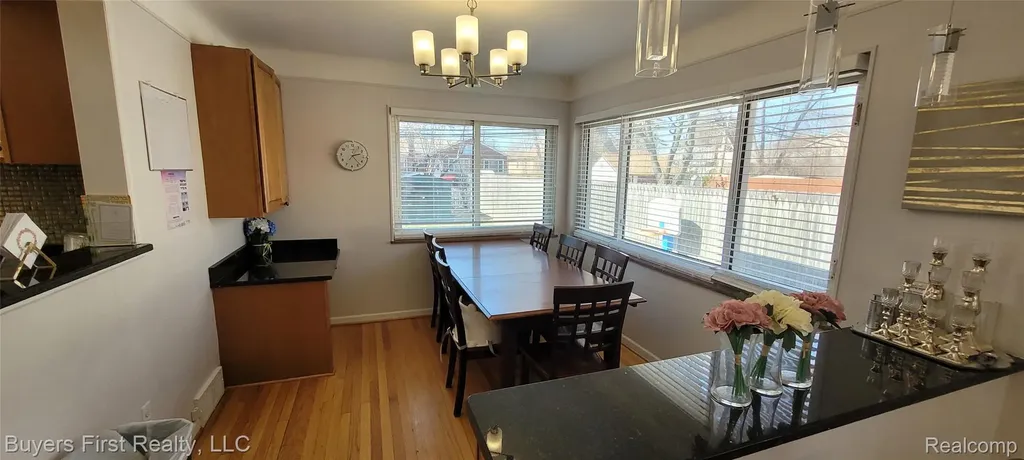 24641 Church Street Oak Park City MI 48237