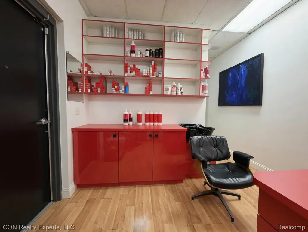 6451 Rochester Road Oakland Charter Township MI 48085