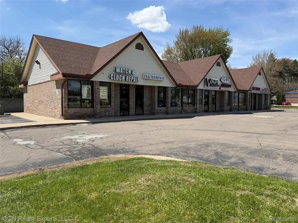 6451 Rochester Road Oakland Charter Township MI 48085
