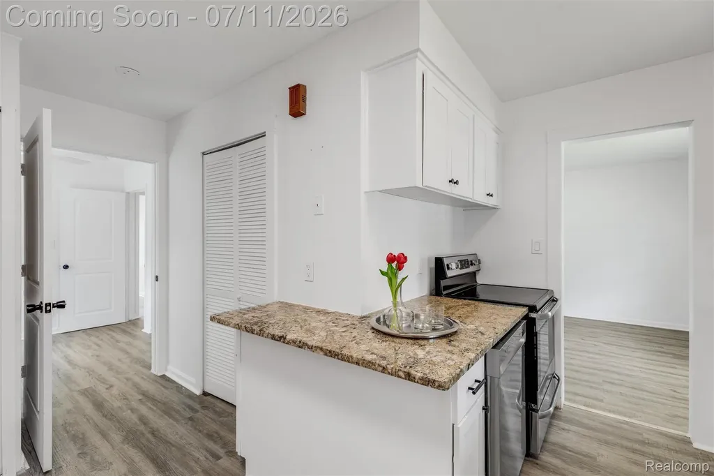 2147 E Almont Street Ferndale City MI 48220