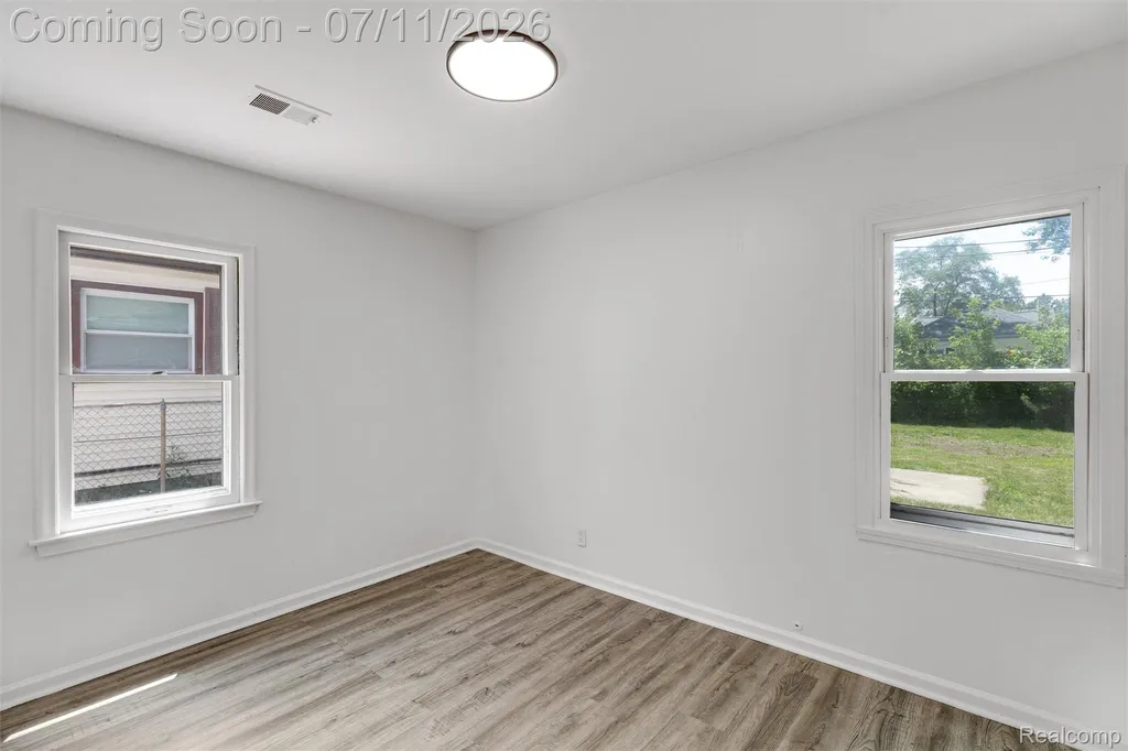 2147 E Almont Street Ferndale City MI 48220