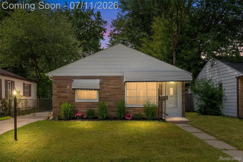 2147 E Almont Street Ferndale City MI 48220