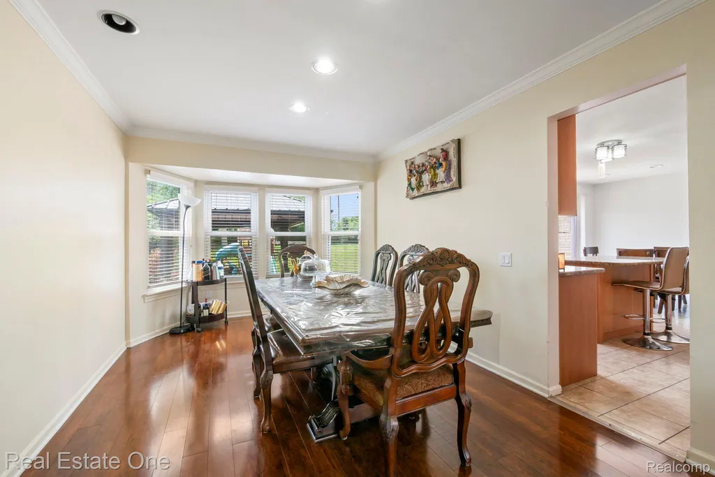 5510 Greenbriar Drive West Bloomfield Charter Township MI 48322