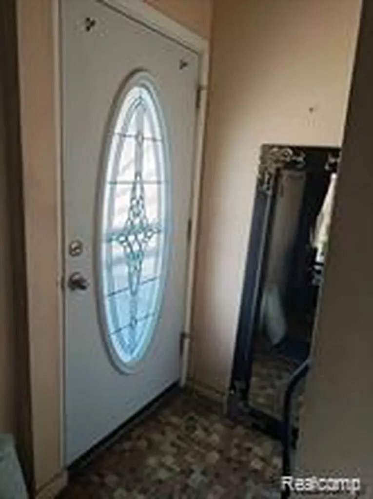 19510 Dresden Street Detroit City MI 48205