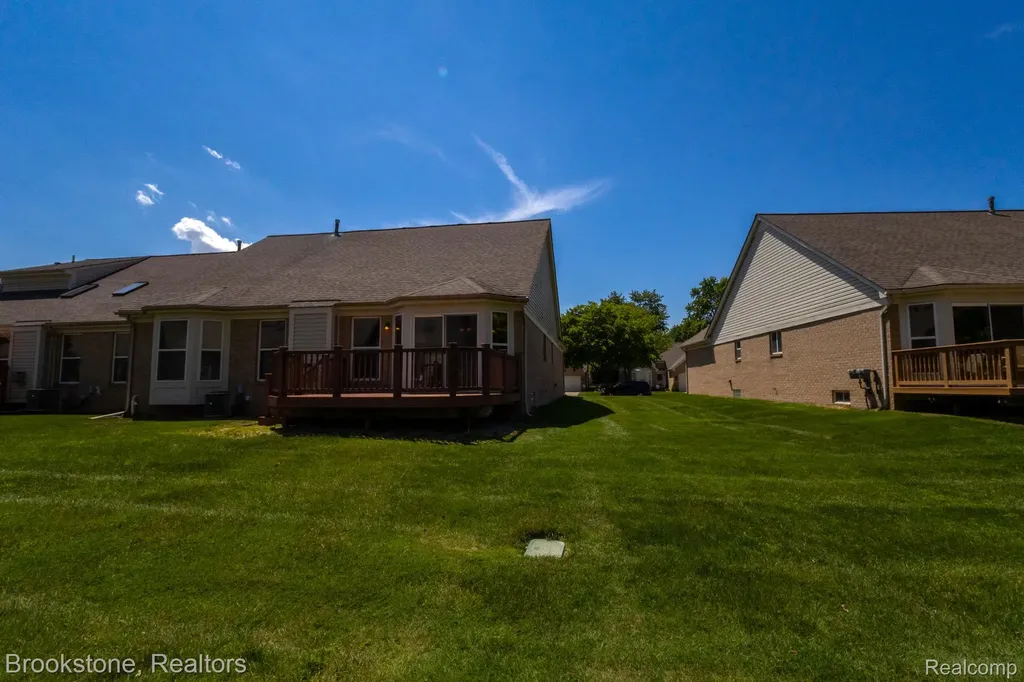 44138 Kendyl Sterling Heights City MI 48314