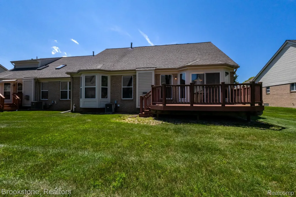 44138 Kendyl Sterling Heights City MI 48314