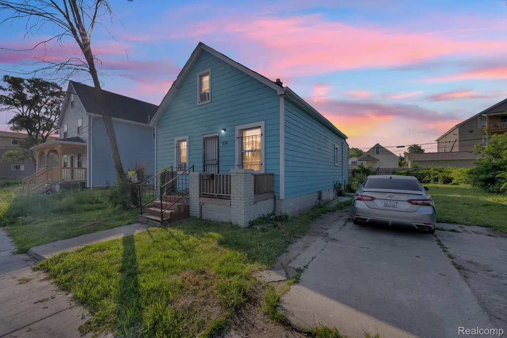 2124 Halleck Street Detroit City MI 48212