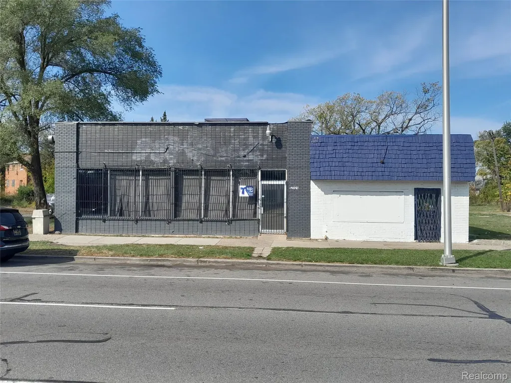 12121 Gratiot Avenue Detroit City MI 48205