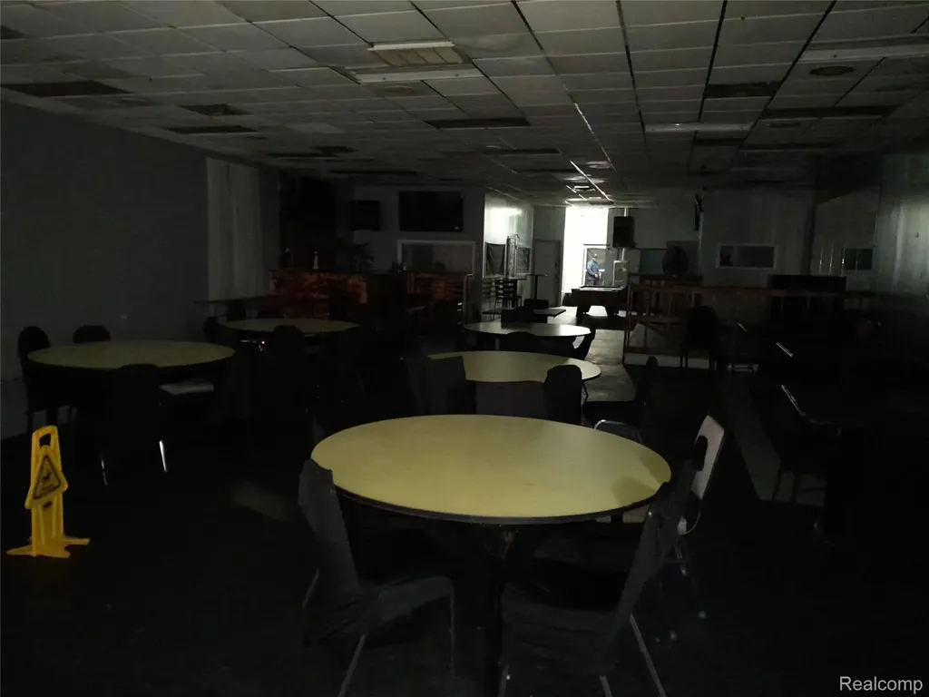12121 Gratiot Avenue Detroit City MI 48205