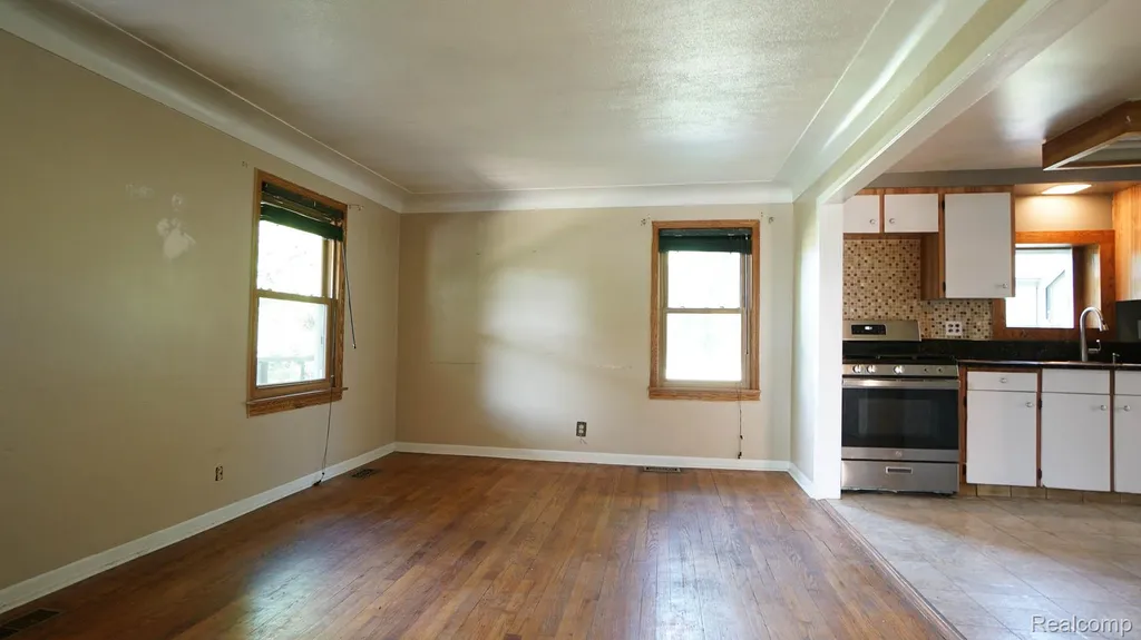 43981 S Interstate 94 Service Drive Van Buren Charter Township MI 48111