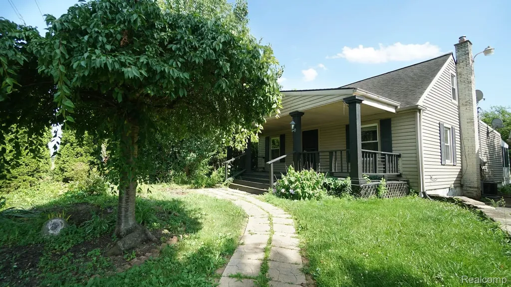 43981 S Interstate 94 Service Drive Van Buren Charter Township MI 48111
