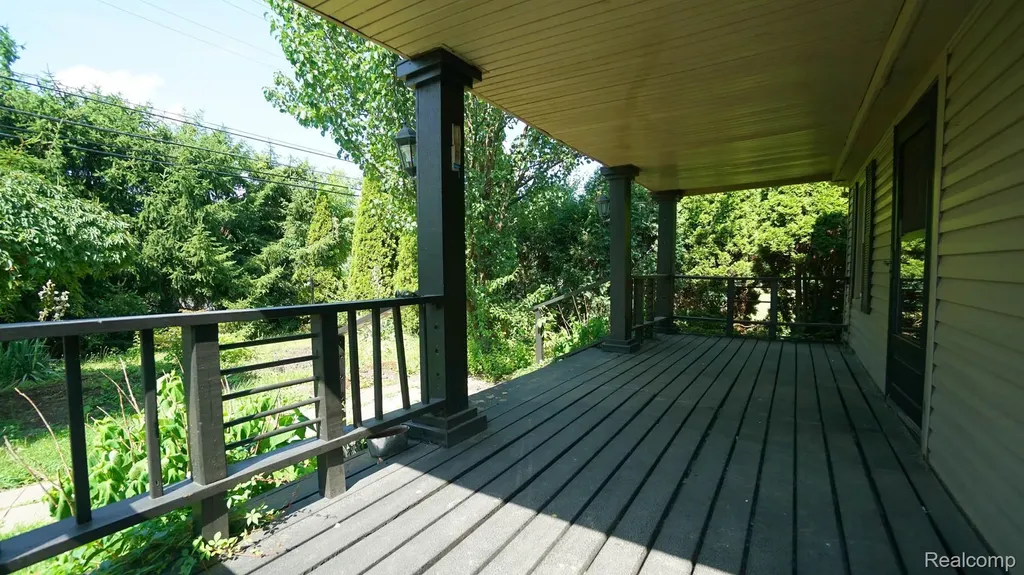 43981 S Interstate 94 Service Drive Van Buren Charter Township MI 48111