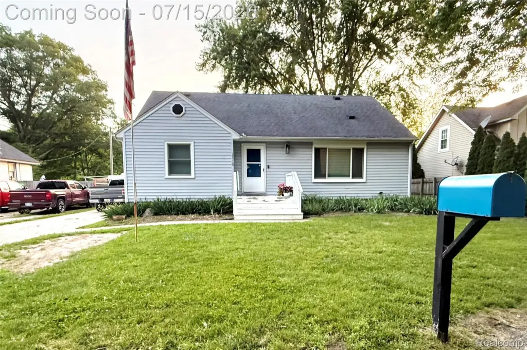 13110 Cogswell Street Romulus City MI 48174