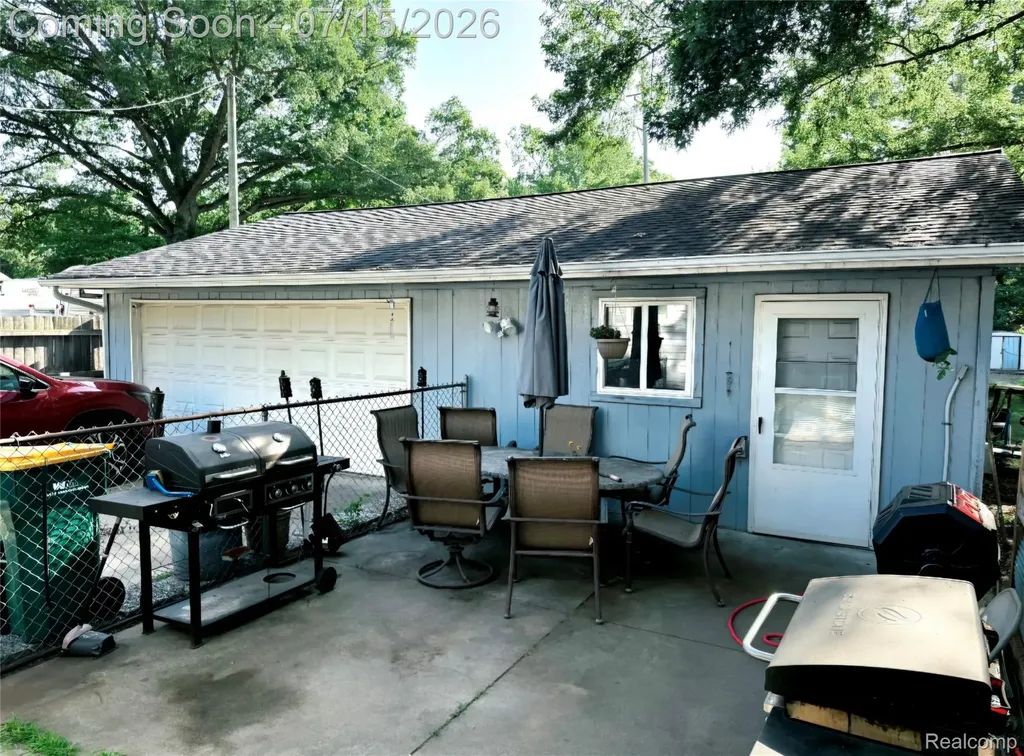 13110 Cogswell Street Romulus City MI 48174