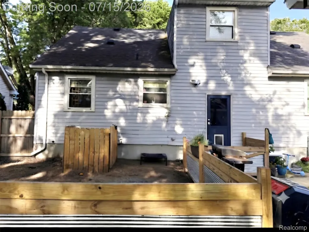 13110 Cogswell Street Romulus City MI 48174
