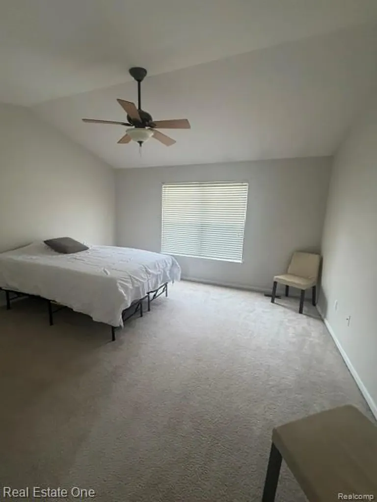 830 Woodhaven Commerce Charter Township MI 48390