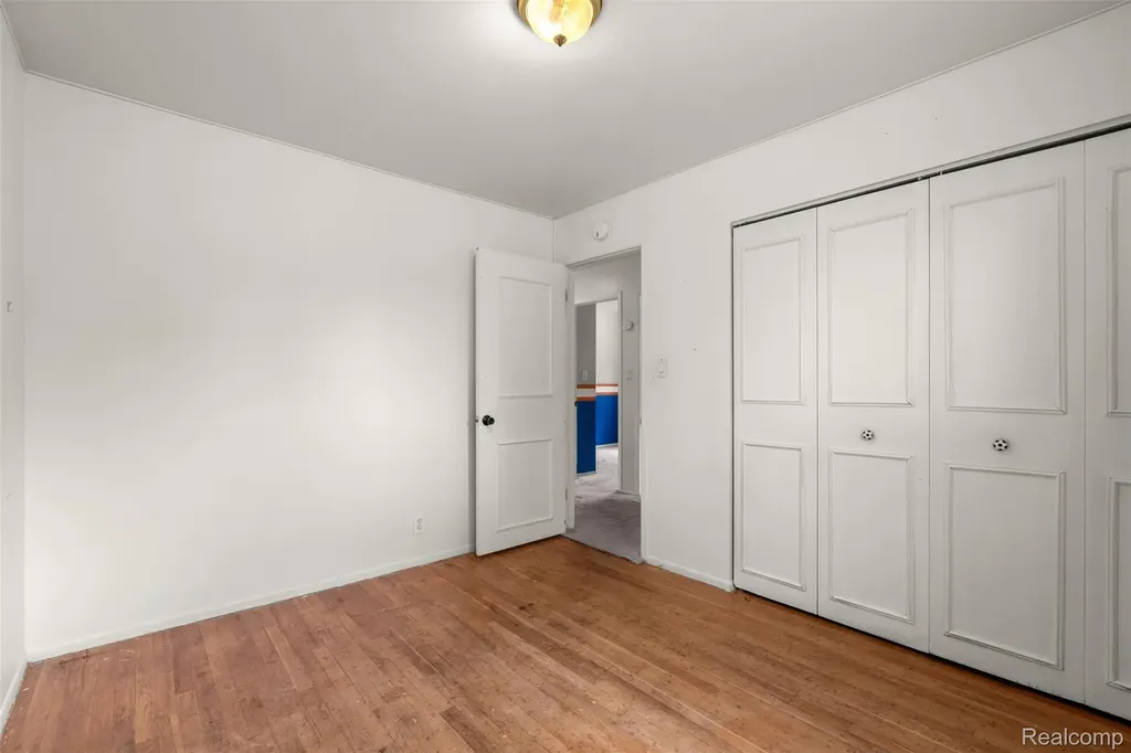 35379 Lucinda Drive Clinton Charter Township MI 48035