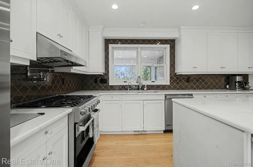 5840 Inkster - House Road West Bloomfield Charter Township MI 48323
