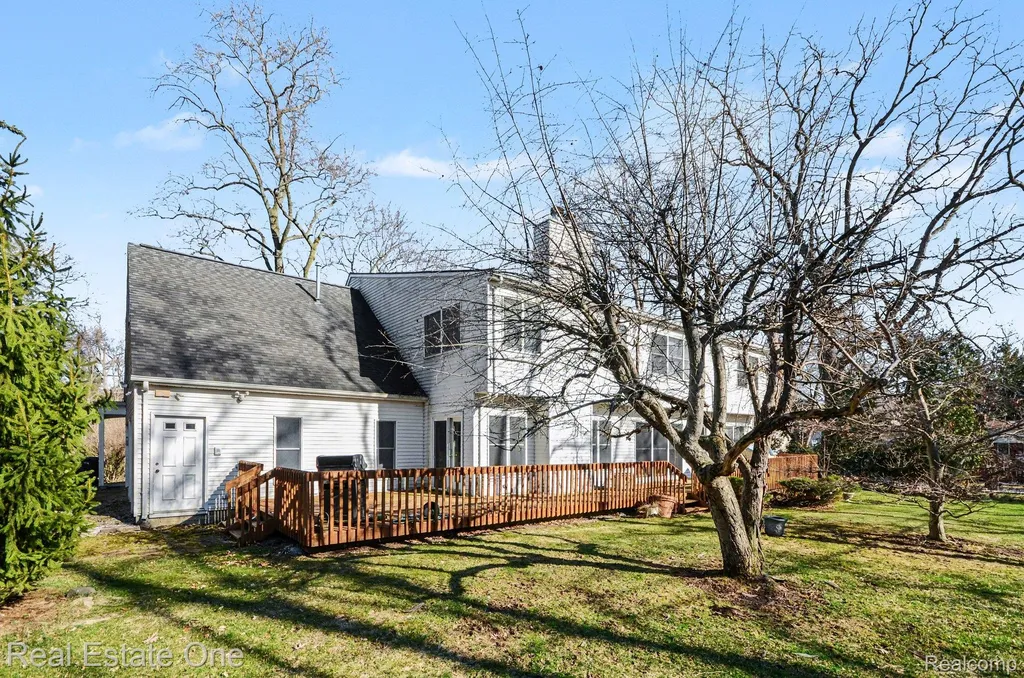 5840 Inkster - House Road West Bloomfield Charter Township MI 48323