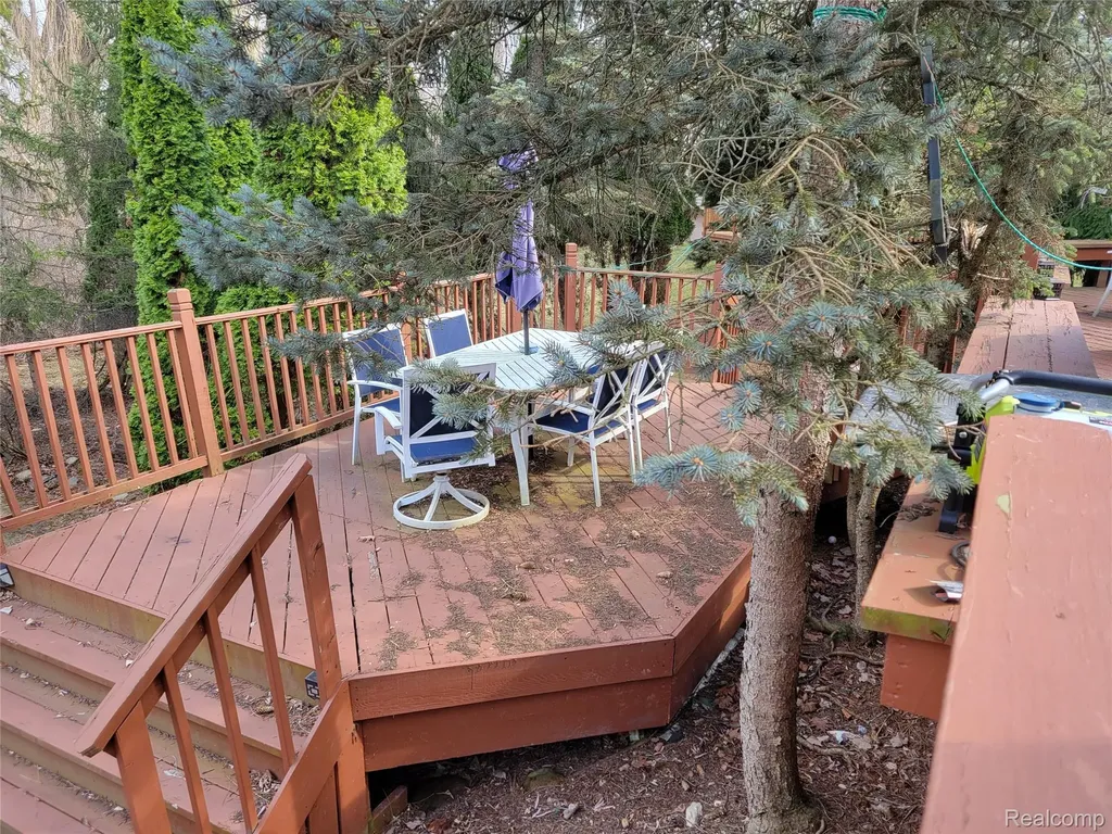 5549 Perrytown Drive West Bloomfield Charter Township MI 48322
