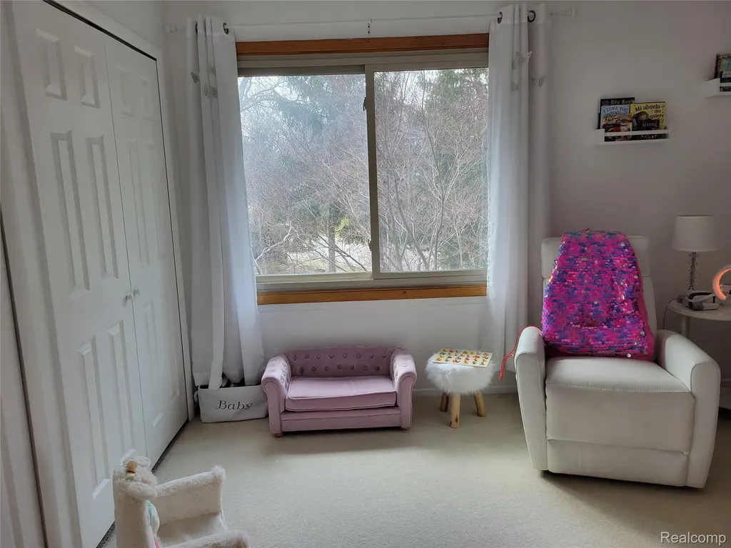 5549 Perrytown Drive West Bloomfield Charter Township MI 48322