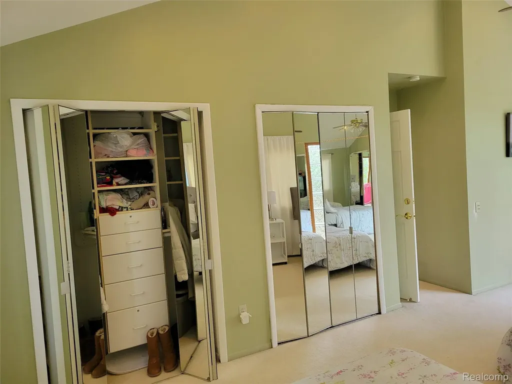 5549 Perrytown Drive West Bloomfield Charter Township MI 48322