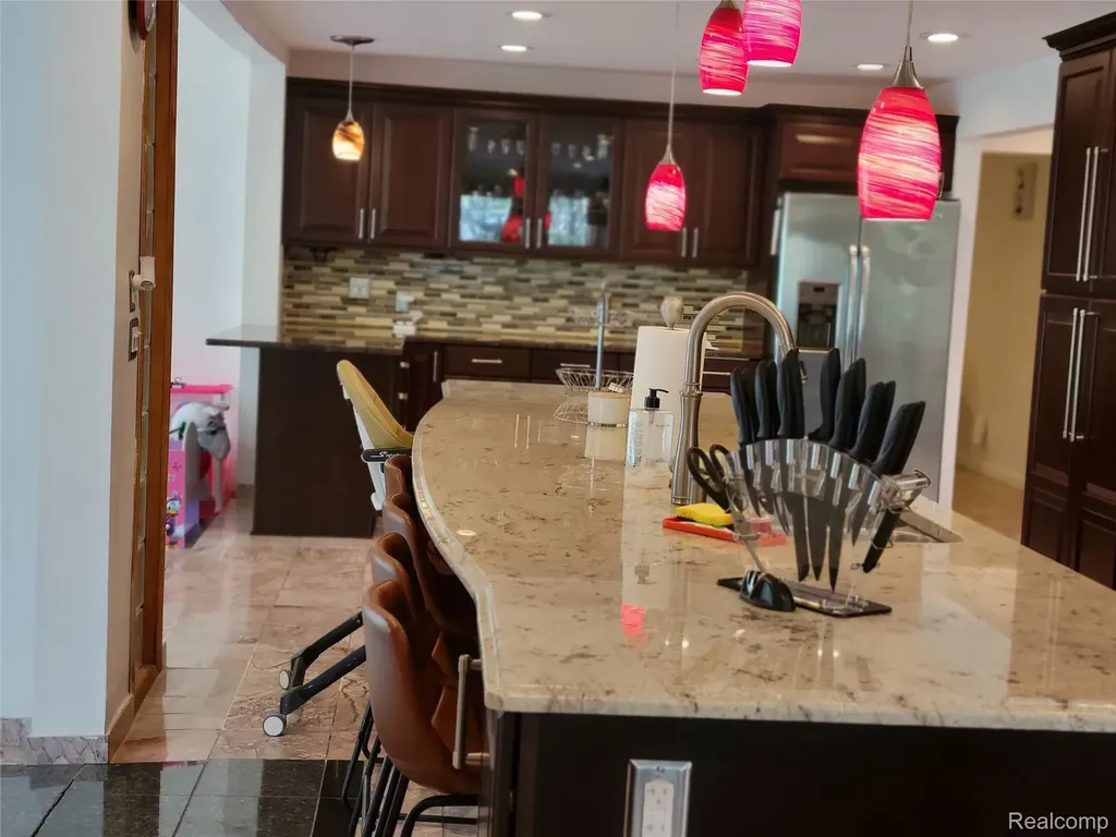5549 Perrytown Drive West Bloomfield Charter Township MI 48322