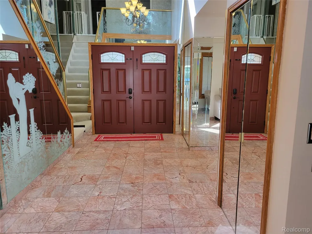 5549 Perrytown Drive West Bloomfield Charter Township MI 48322