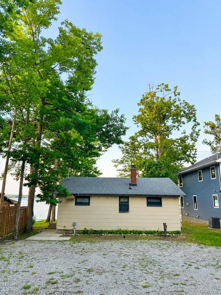 1781 Memory Lane Albert Township MI 49756