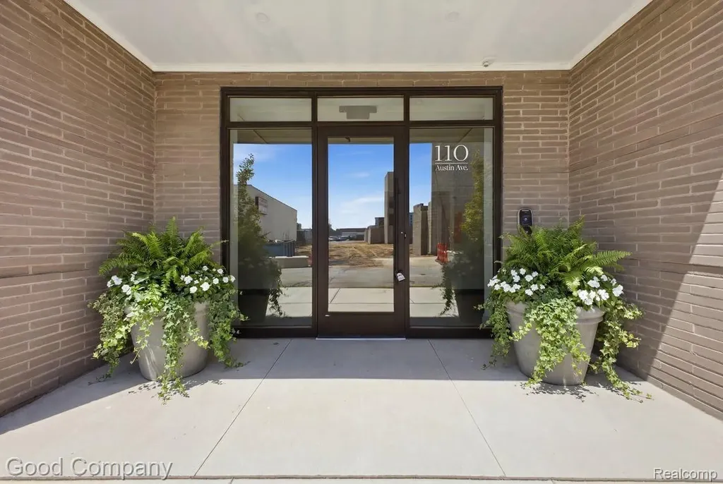 110 Austin Avenue Royal Oak City MI 48067