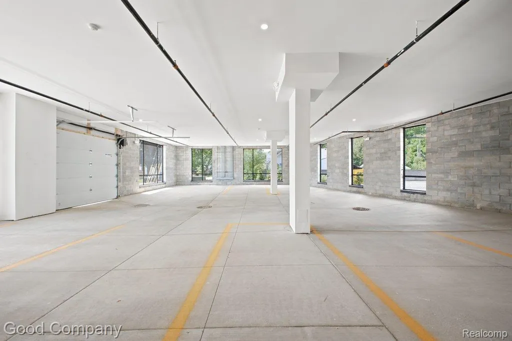 110 Austin Avenue Royal Oak City MI 48067