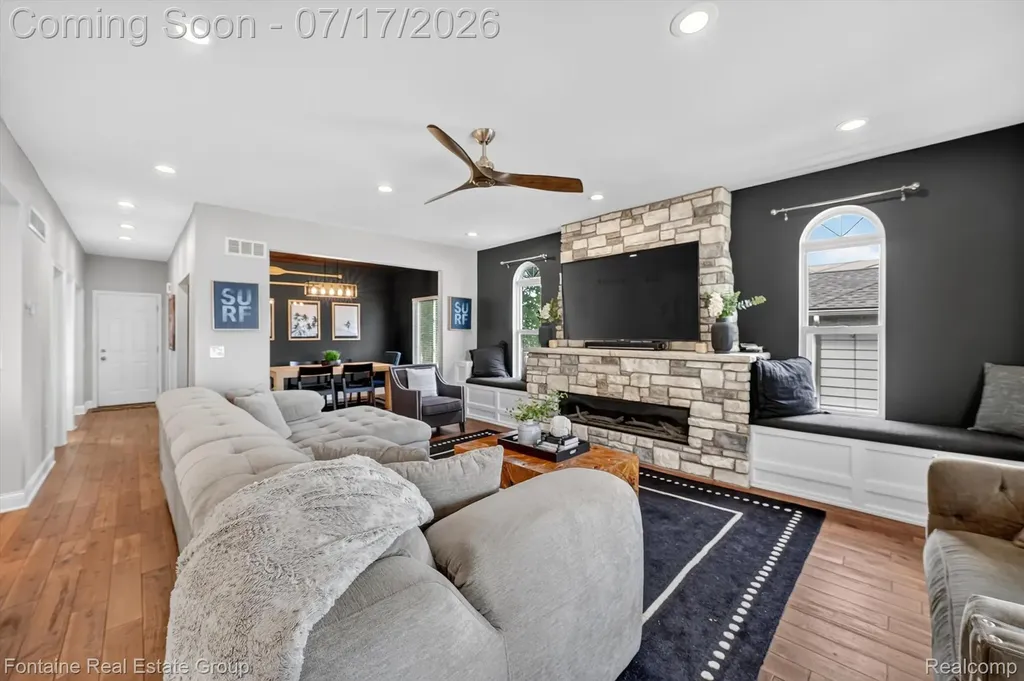 240 Rosebud Court Walled Lake City MI 48390
