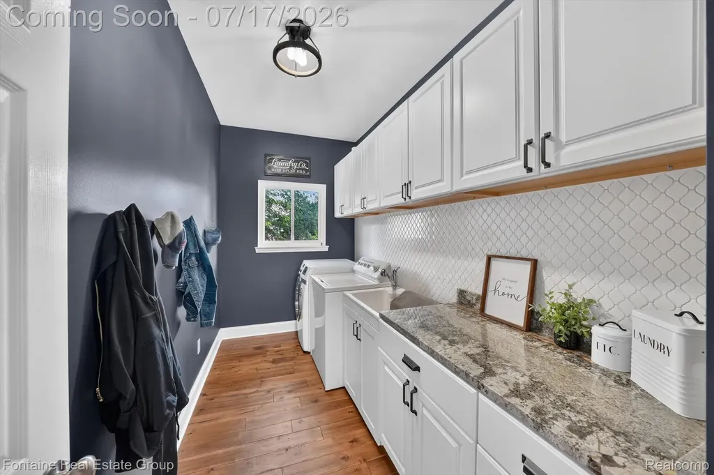 240 Rosebud Court Walled Lake City MI 48390