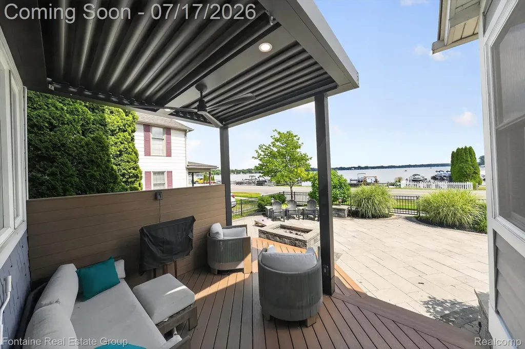 240 Rosebud Court Walled Lake City MI 48390