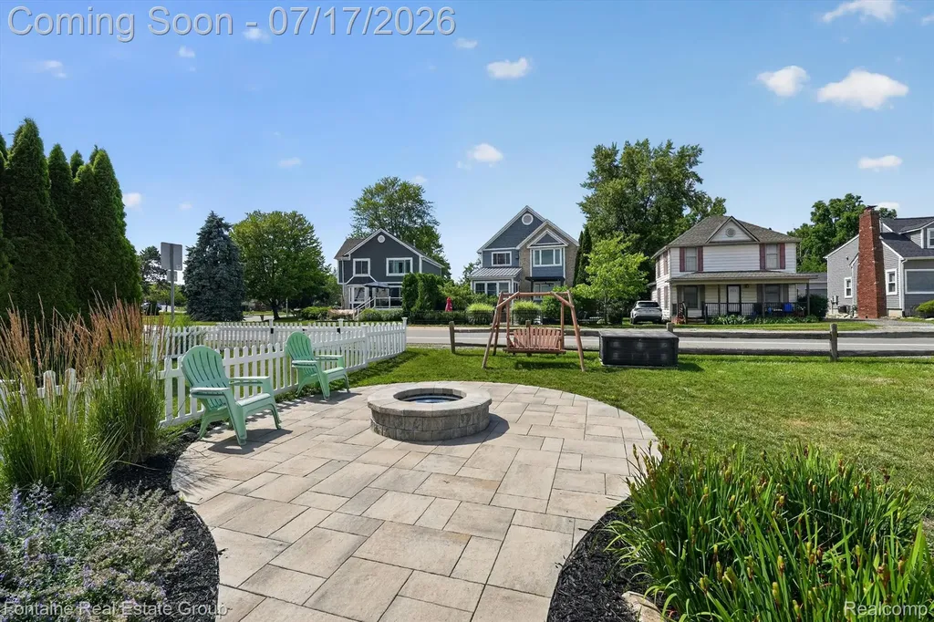 240 Rosebud Court Walled Lake City MI 48390