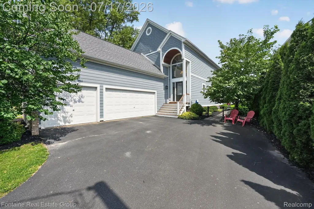 240 Rosebud Court Walled Lake City MI 48390
