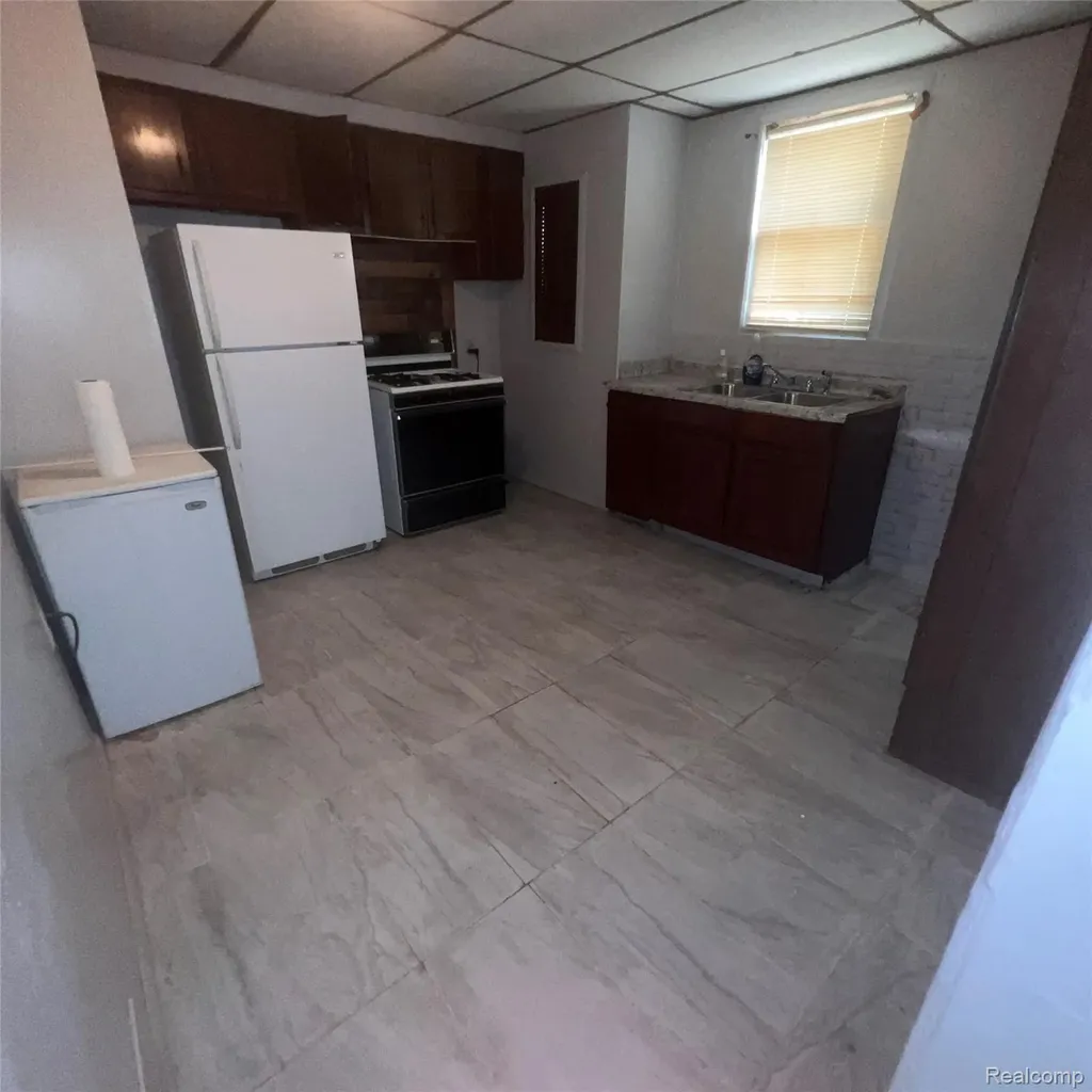 19690 Wexford Street Detroit City MI 48234