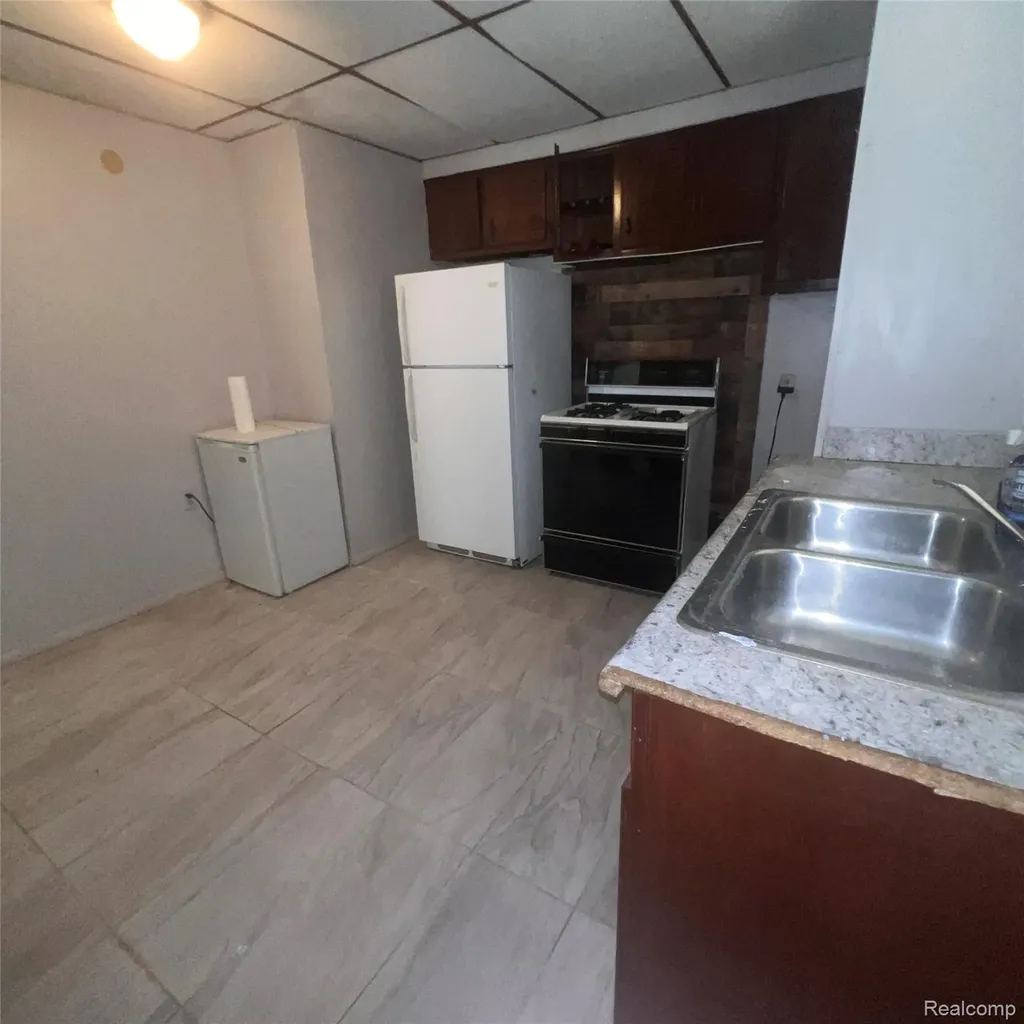 19690 Wexford Street Detroit City MI 48234
