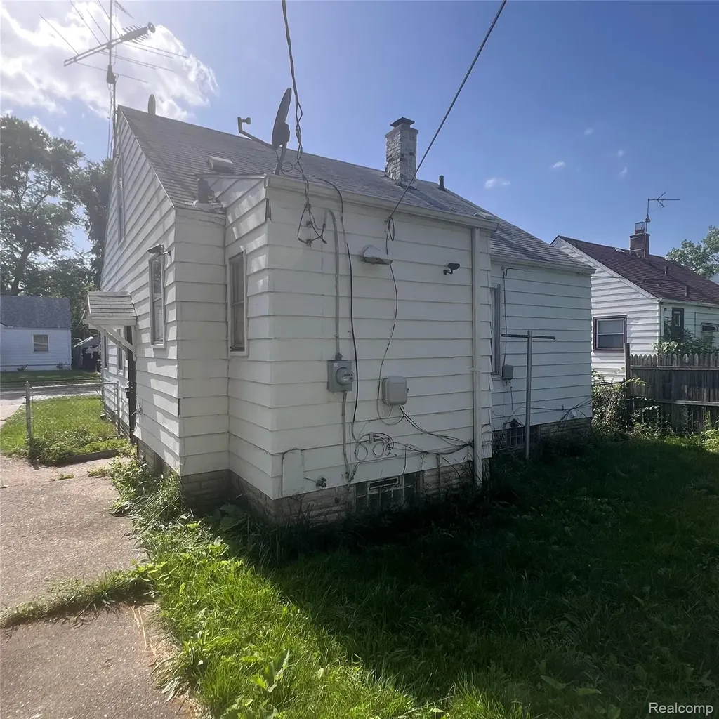19690 Wexford Street Detroit City MI 48234