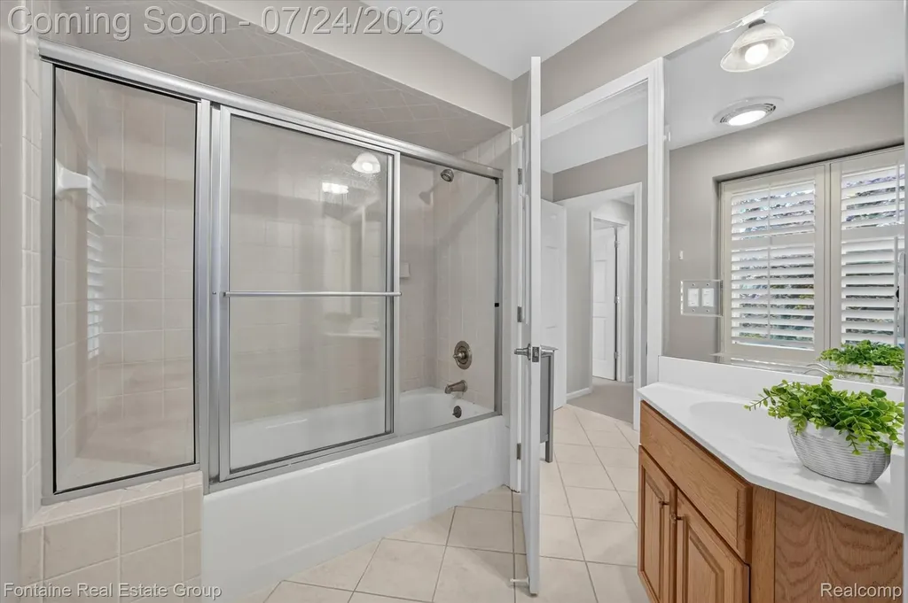 34462 Ramble Hills Drive Farmington Hills City MI 48331