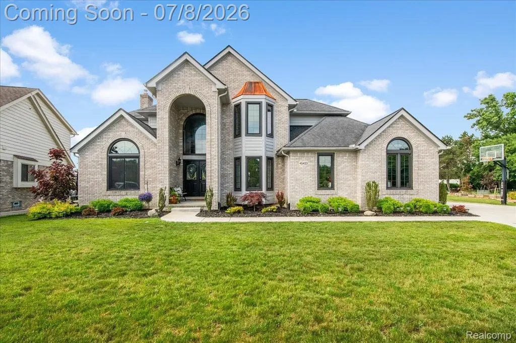 45433 Indian Creek Drive Canton Charter Township MI 48187